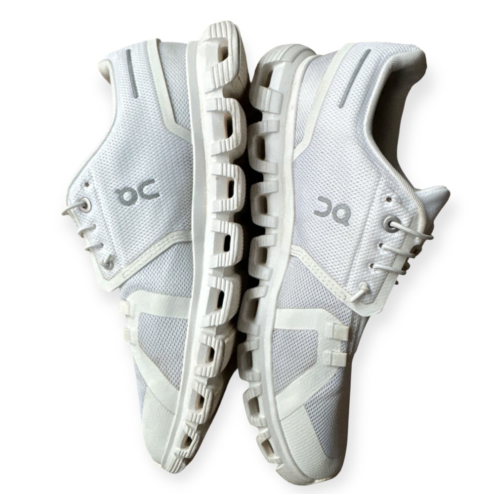 On Running Women’s White Athletic Sneakers - Picture 5 of 8